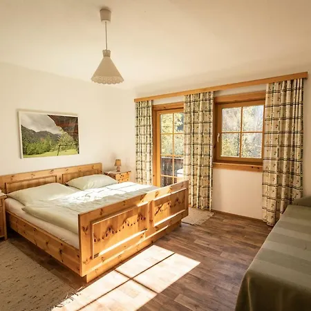 Almurlaub Buchebnerreith, * 茵特斯托德